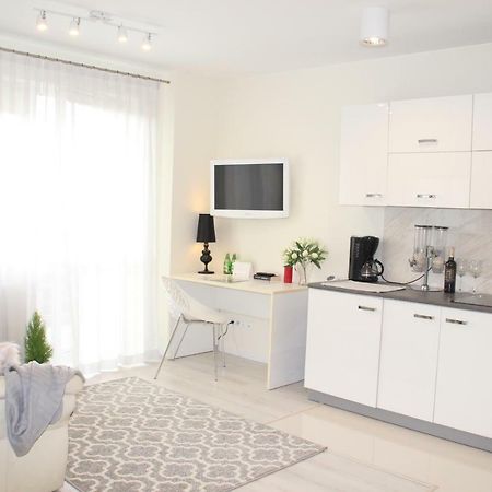 Delux Apartment Келце Екстериор снимка