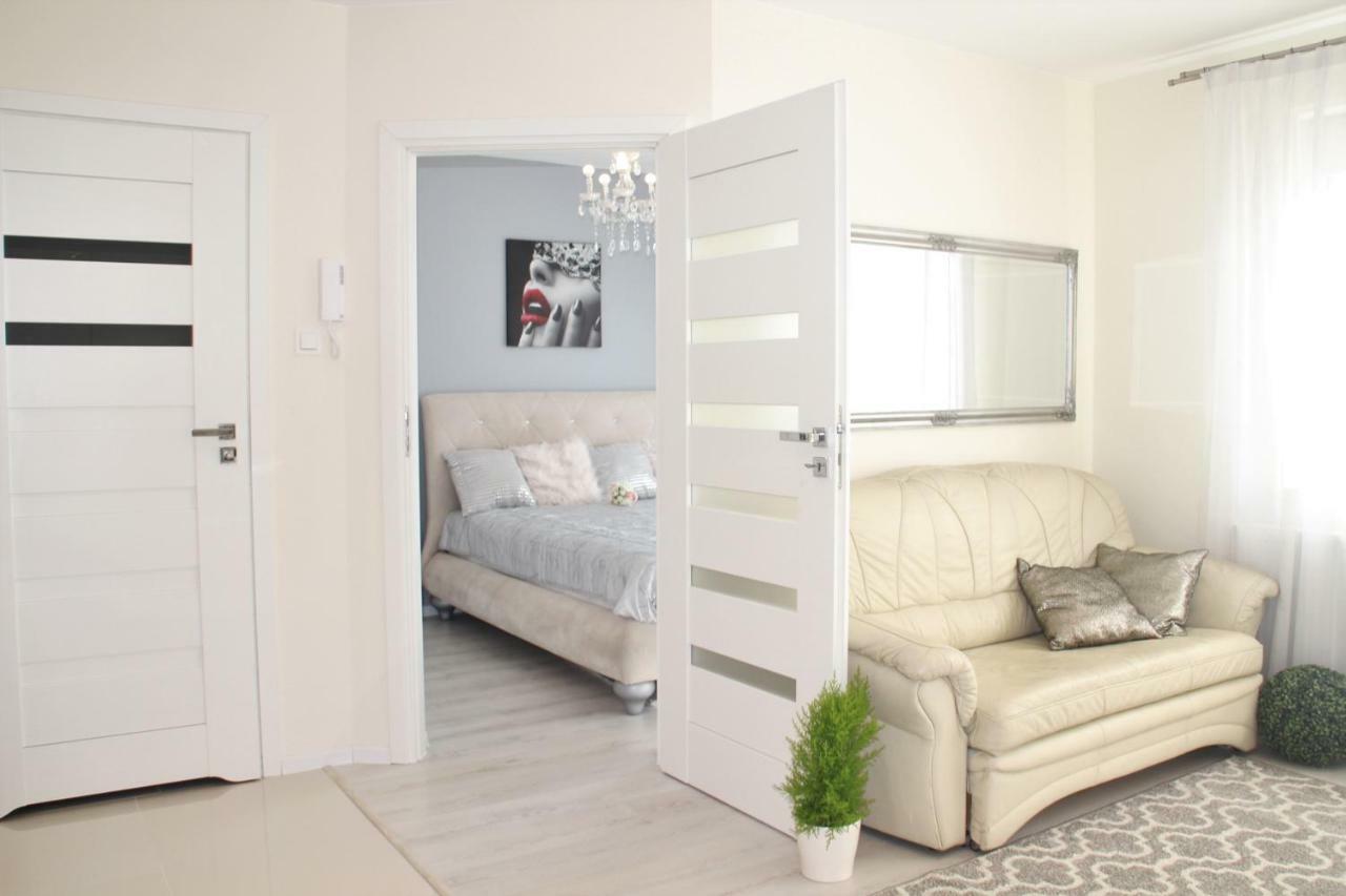 Delux Apartment Келце Екстериор снимка