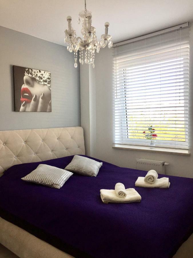 Delux Apartment Келце Екстериор снимка